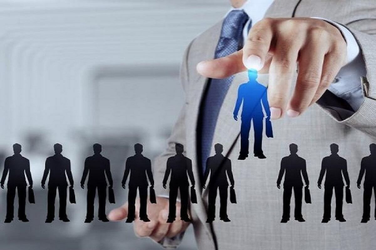 Robust Recruitment